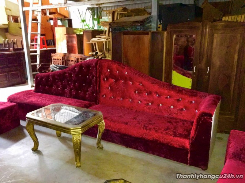 Thanh lý bàn ghế sofa nhung đỏ